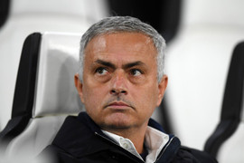Chọc giận cổ động viên Juventus, Mourinho nói gì?