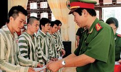 Vì sao không mở rộng đặc xá với người bị kết án tử hình?