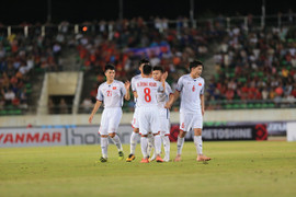 Ghi siêu phẩm trong ngày ra mắt AFF Cup, Quang Hải nói gì?