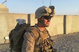 Nghi phạm xả súng đẫm máu ở Mỹ từng là lính Thuỷ quân lục chiến