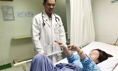Cô gái 22 tuổi bị đột quỵ khi vừa ngủ dậy