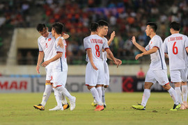 Thầy trò Park Hang Seo thắng đậm, trận Việt Nam vs Malaysia dễ sốt vé