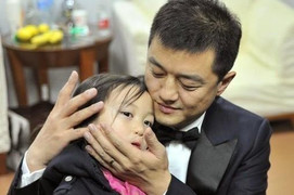 Không trả được nợ, Lý Á Bằng bị đóng băng tài sản, Vương Phi lạnh lùng lên tiếng: 'Không có tiền'