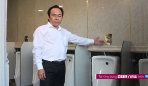 Chủ tịch Hiệp hội Nhà vệ sinh bị chế giễu khùng dở, không giống ai