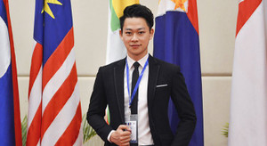 Ảnh: Không chỉ đẹp như nam thần, chàng trai Hà Nội còn giành học bổng danh giá bậc nhất châu Âu