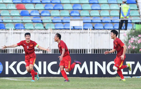 Video: Trọng Hoàng đi bóng kỹ thuật, ghi bàn hạ gục đội tuyển Malaysia