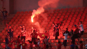 Nếu CĐV đốt pháo sáng trận Malaysia, Việt Nam sẽ phải đá sân trung lập