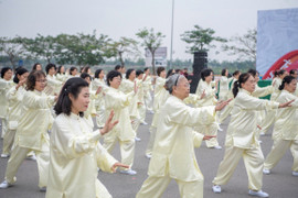 'Nghỉ dưỡng' tuổi già và trăm nỗi băn khoăn