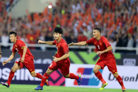 Sự trùng lặp thú vị trong 2 bàn thắng của Công Phượng ở AFF Cup 2018