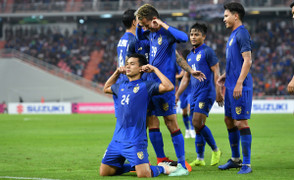 Thái Lan phô diễn sức mạnh đáng sợ khi thắng dễ Indonesia