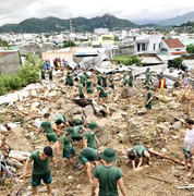Mưa lớn, lũ quét cuốn trôi gia đình giảng viên trường Cao đẳng sư phạm