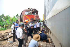 Hai tàu hỏa đâm nhau ở ga Núi Thành, Quảng Nam: Khởi tố lái tàu 2469
