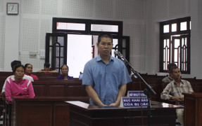 Giả làm con rể của vợ trốn lệnh truy nã suốt 24 năm, kẻ giết người lĩnh án 9 năm tù