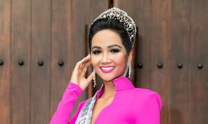 H’Hen Niê: 'Tôi mang 70 bộ đồ cho hơn 15 ngày tham gia Hoa hậu Hoàn vũ'
