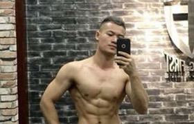 Chàng trai ốm yếu tăng 30 kg chia sẻ bí quyết sở hữu bụng 6 múi