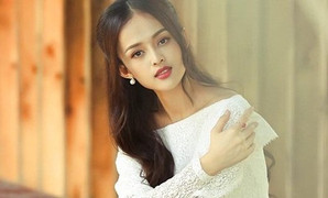 Diễn viên 9X bị áp lực khi làm BTV chương trình Thời sự