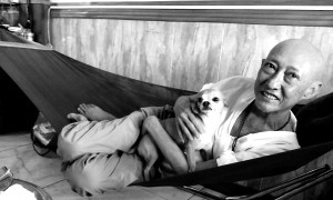 Nghệ sĩ Lê Bình: 'Mong mau bớt đau để viết nốt tự truyện'