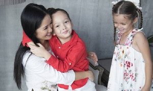 Hồng Nhung: 'Con tôi sang chấn tâm lý vì ồn ào hôn nhân của bố mẹ'