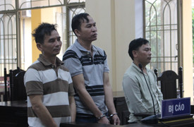 Bán ma túy cho con nghiện ở bãi vàng, ba bị cáo lĩnh 47 năm tù