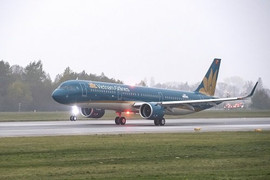 Vietnam Airlines bố trí 02 chuyến bay thẳng đưa đội tuyển và người hâm mộ tham dự bán kết AFF Suzuki Cup 2018