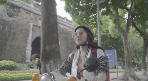 Sao mai Mai Diệu Ly trẻ hoá 'Ngẫu hứng phố' của Trần Tiến