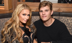 Paris Hilton nói gì sau khi hủy hôn và người tình kém 4 tuổi đòi nhẫn?