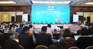 Thủ tướng tham dự Diễn đàn Thanh niên khởi nghiệp 2018