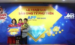 Khách hàng trúng tới 330 triệu đồng khi 'săn ong tỷ phú' của App Ngân hàng MBBank