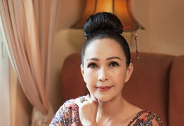 ‘Nữ hoàng ảnh lịch’ Diễm My khoe vẻ đẹp không tuổi với áo dài