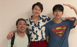 Quán quân ‘Gương mặt thân quen’ Duy Khánh úp mở hợp tác cùng đạo diễn Nguyễn Quang Dũng