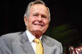 Cựu Tổng thống Mỹ George H.W. Bush qua đời ở tuổi 94: Sự nghiệp chính trị thăng trầm