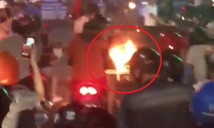 Clip: Xuống đường đi 'bão', siêu xe Lamborghini cháy đuôi ngùn ngụt