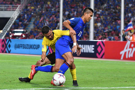 Quật ngã Thái Lan, Malaysia vào chung kết AFF Cup theo kịch bản nghẹt thở