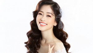 Á hậu Bùi Phương Nga rạng rỡ diện váy cưới, tiết lộ đám cưới trong mơ