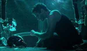 Fan phát sốt khi bom tấn siêu anh hùng lớn nhất năm 2019 'Avengers 4' tung trailer đầu tiên