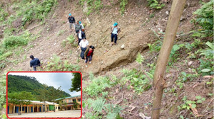 Núi nứt dọc nứt ngang, thầy trò huyện miền núi Quảng Ngãi vừa học vừa lo bị đè