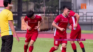 Kuala Lumpur mưa nắng thất thường, tuyển Việt Nam đổi lịch tập