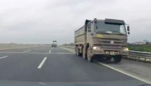 Vì sao không truy tìm được xe tải chạy ngược chiều vun vút trên cao tốc Hà Nội - Hải Phòng?