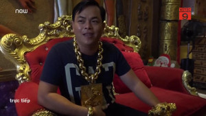 Clip: Gặp đại gia đeo 13 kg vàng trị giá 13 tỷ đồng cổ vũ đội tuyển Việt Nam