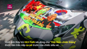'Siêu bò' Lamborghini Aventador đổi màu sơn ủng hộ tuyển Việt Nam
