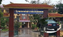 Giám đốc Trung tâm giáo dục thường xuyên bị tố lấy xe công đi làm việc riêng, 'ỉm' 200 triệu đồng chi tiêu nội bộ