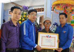 Truy tặng bằng khen cho dân quân tự vệ thiệt mạng sau 1 ngày giúp dân chạy lũ