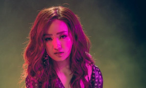 Cựu thành viên nhóm Mắt Ngọc hé lộ hình ảnh cực ngầu, đầy quyến rũ khi tái xuất âm nhạc