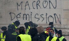 Phong trào 'Áo vàng' chuẩn bị biểu tình quy mô lớn đòi Tổng thống Macron từ chức