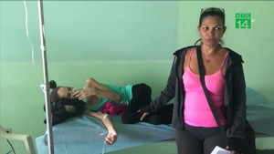 Hết thuốc, người dân Venezuela chữa HIV bằng lá cây