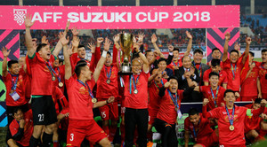 Fox Sports Asia ca ngợi các cầu thủ Việt Nam là những chú rồng vàng
