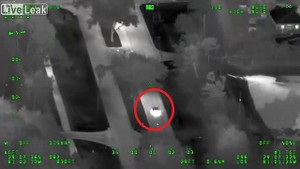 Clip: Nghi phạm cướp ô tô gặp nạn chết thảm trên đường chạy trốn cảnh sát