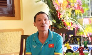 Bố trung vệ Đình Trọng: 'Bị chấn thương nhưng nó vẫn cố gắng đá gần 20 trận'