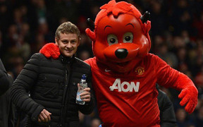 Ole Gunnar Solskjaer làm HLV trưởng MU: Liệu thảm họa Cardiff City có lặp lại?