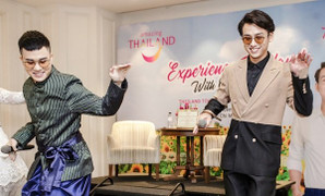 Lần hiếm hoi khoe vũ đạo, MC Quang Bảo hào hứng nhảy tưng bừng cùng Lê Thiện Hiếu